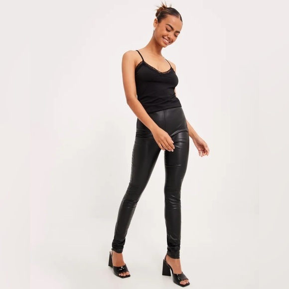 JJXX Megan Matte Black Faux Leather Elastic Waist Leggings - Picture 1 of 14